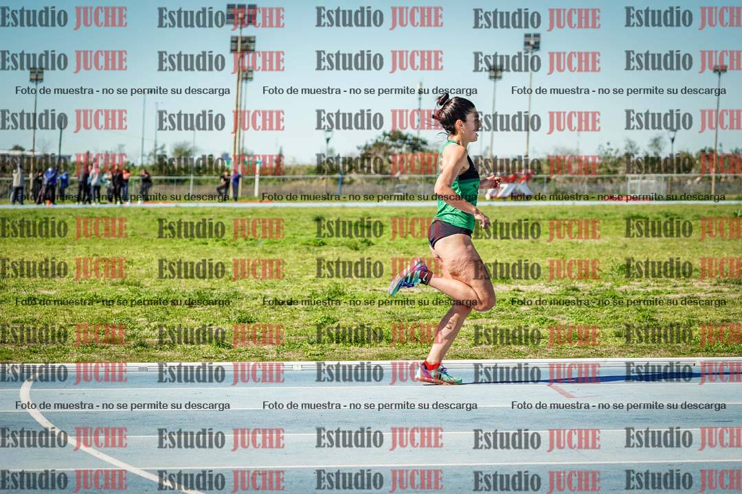 Fotos de los 5000 m llanos de mujeres y varones