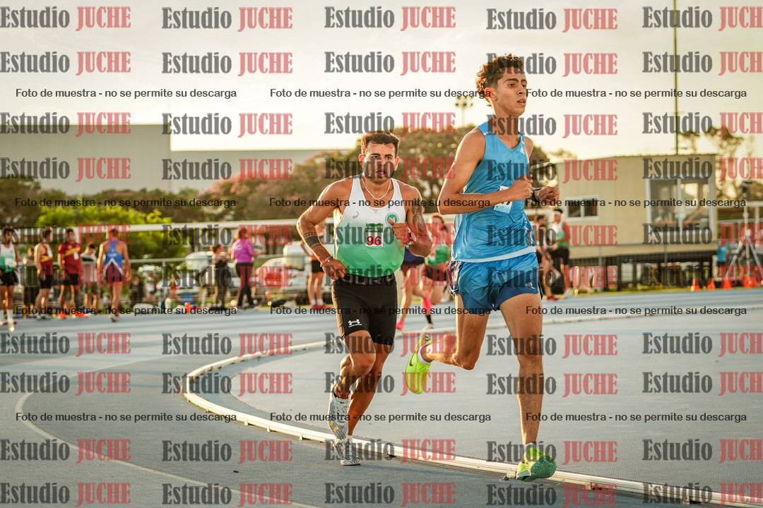 Fotos de los 3000 m llanos de varones