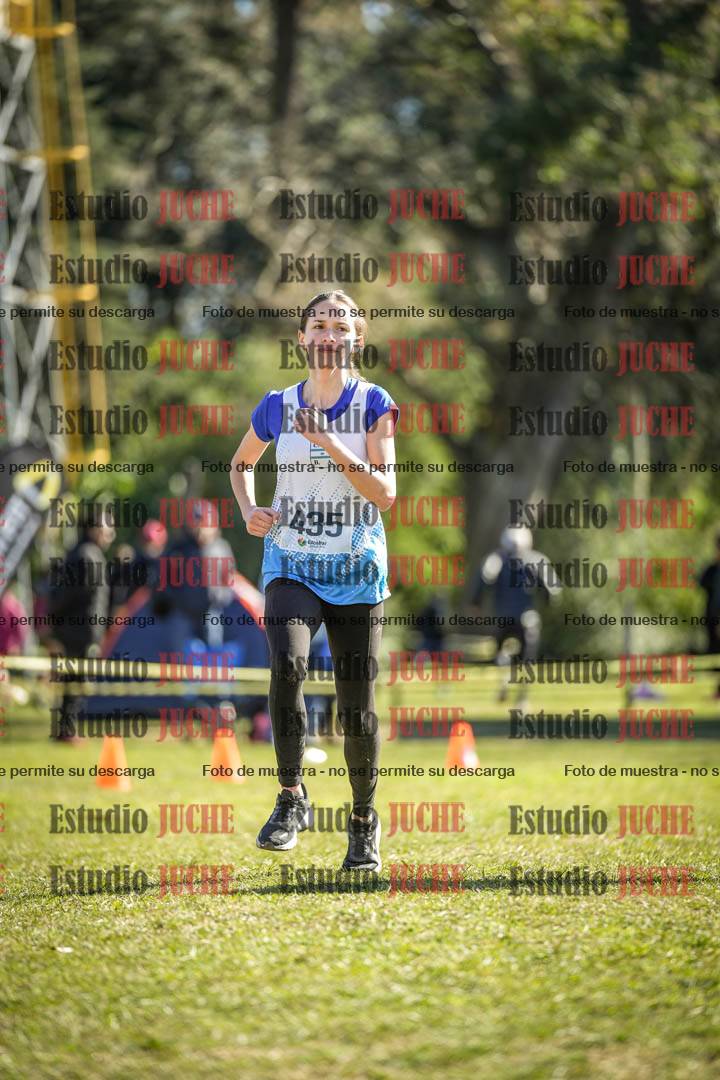 Fotos de la llegada del cross de 2000 m