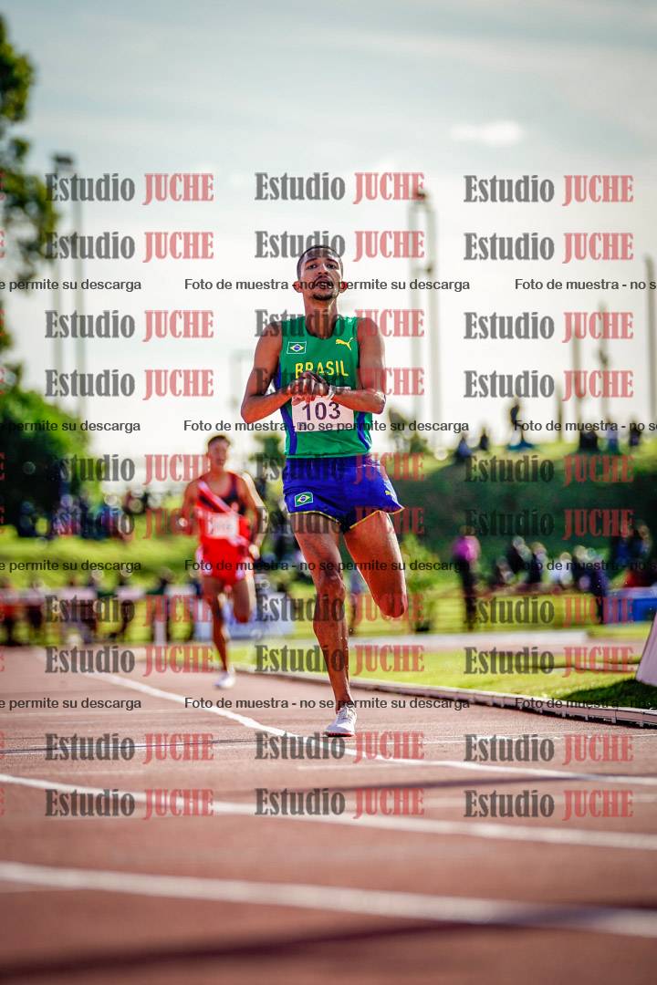 Fotos de los 3000 m con obstáculos de varones