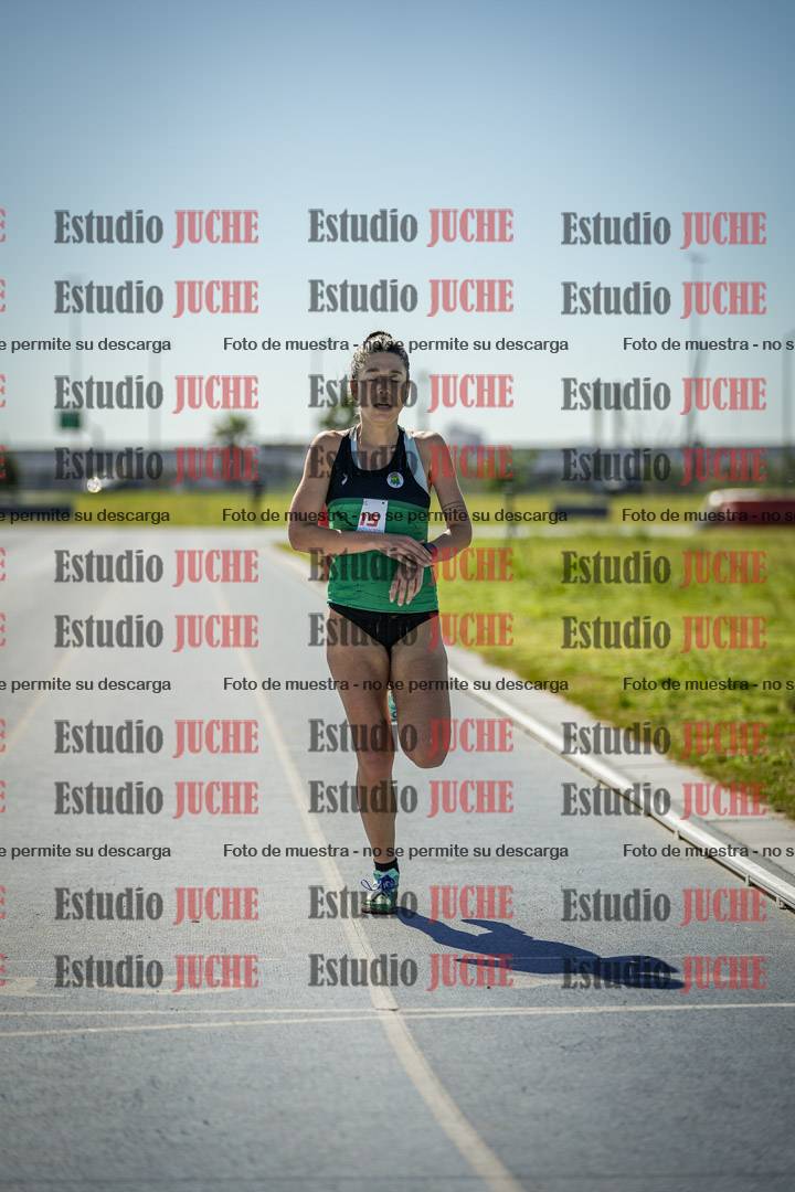 Fotos de los 5000 m llanos de mujeres y varones