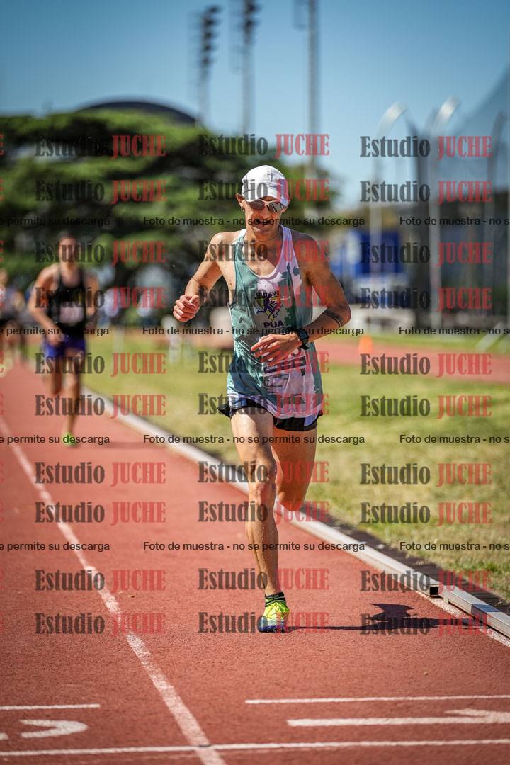 Fotos de los 3000 m con obstáculos de varones