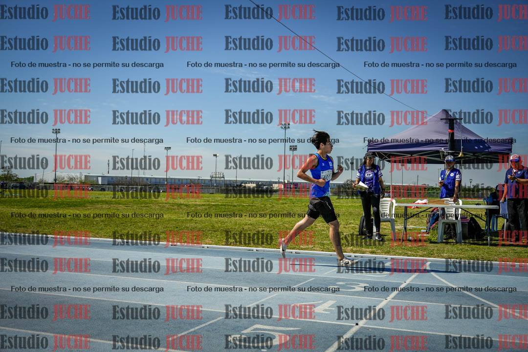 Fotos de los 2000 m con obstáculos de varones