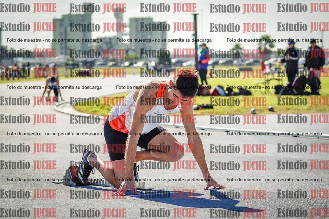 Fotos de los 400 m llanos de varones
