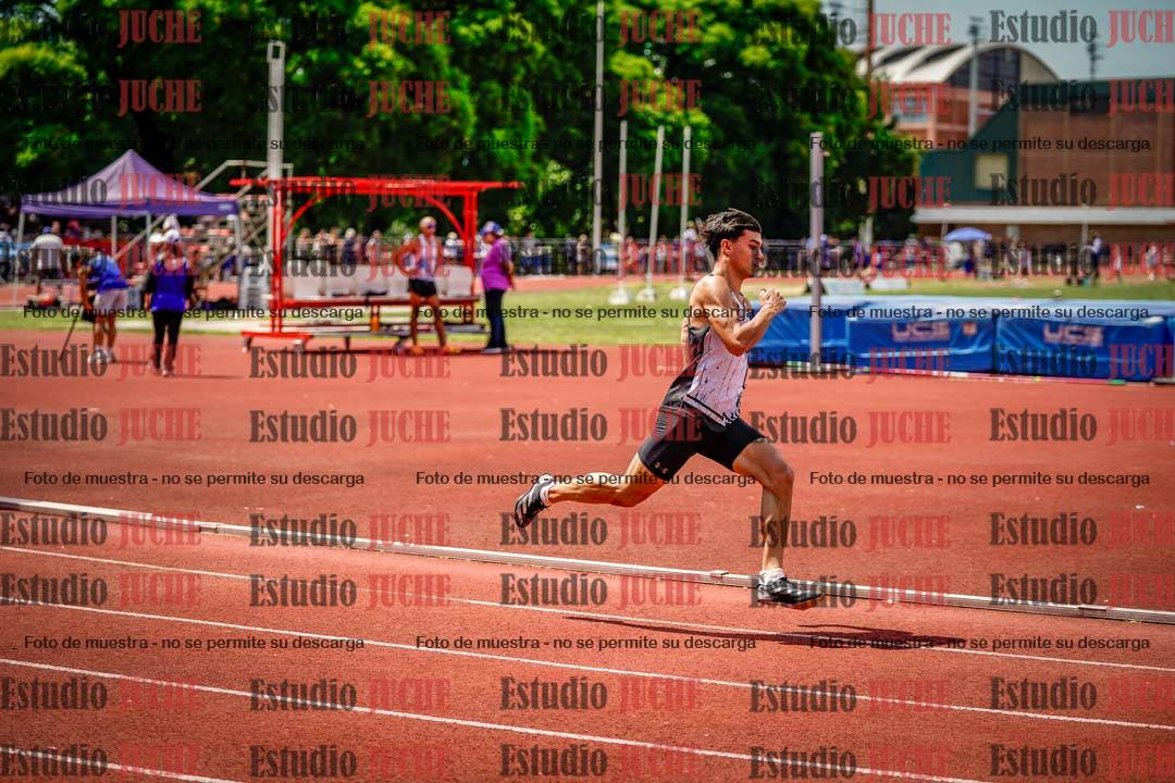 Fotos de los 400 m llanos de varones