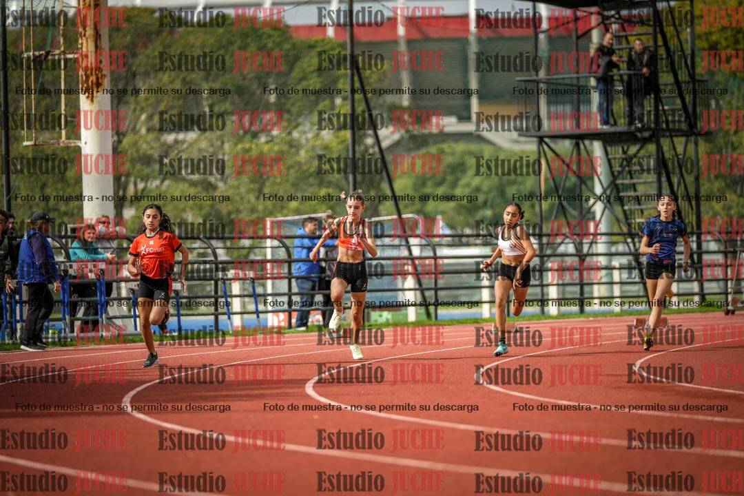 Fotos de los 150 m llanos de mujeres