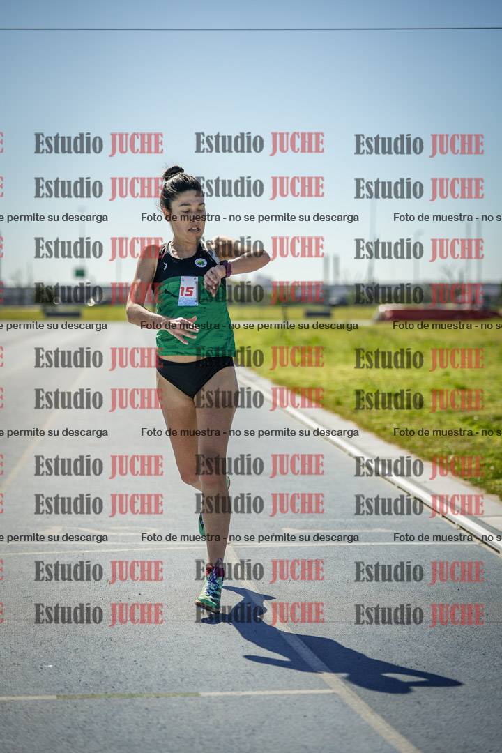 Fotos de los 5000 m llanos de mujeres y varones