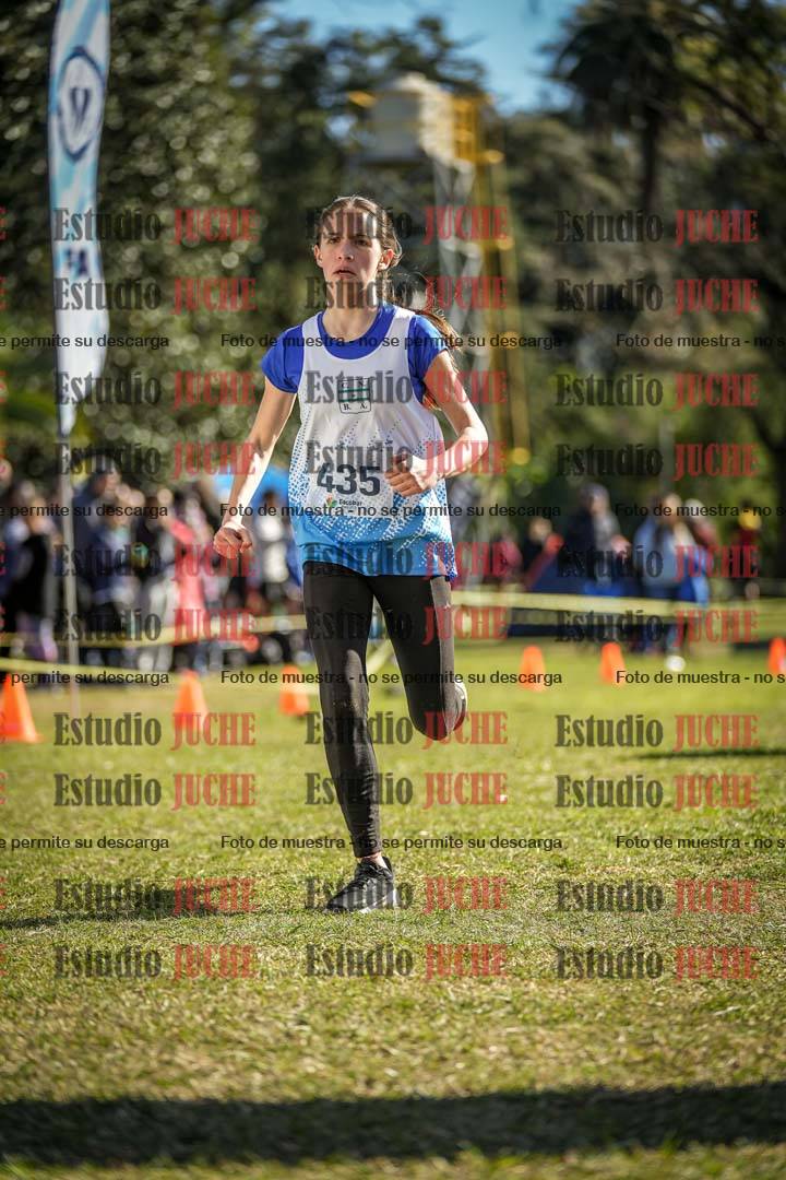 Fotos de la llegada del cross de 2000 m