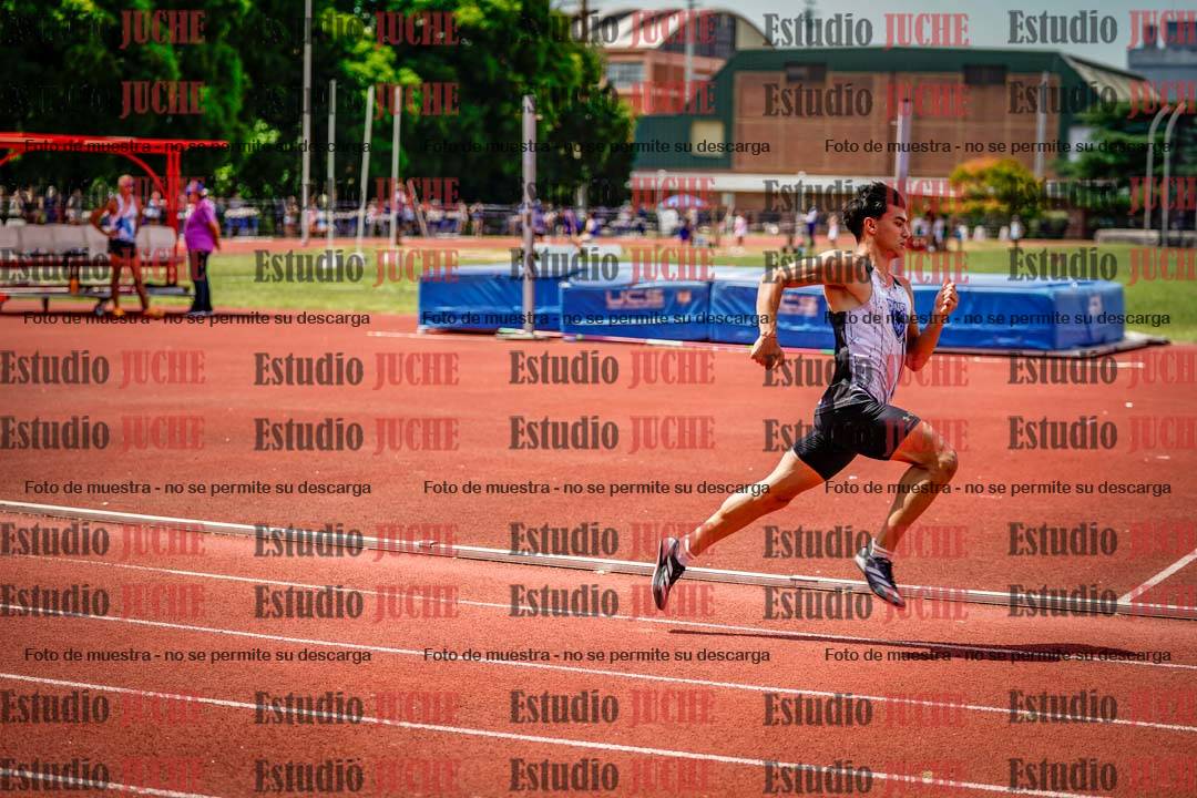 Fotos de los 400 m llanos de varones