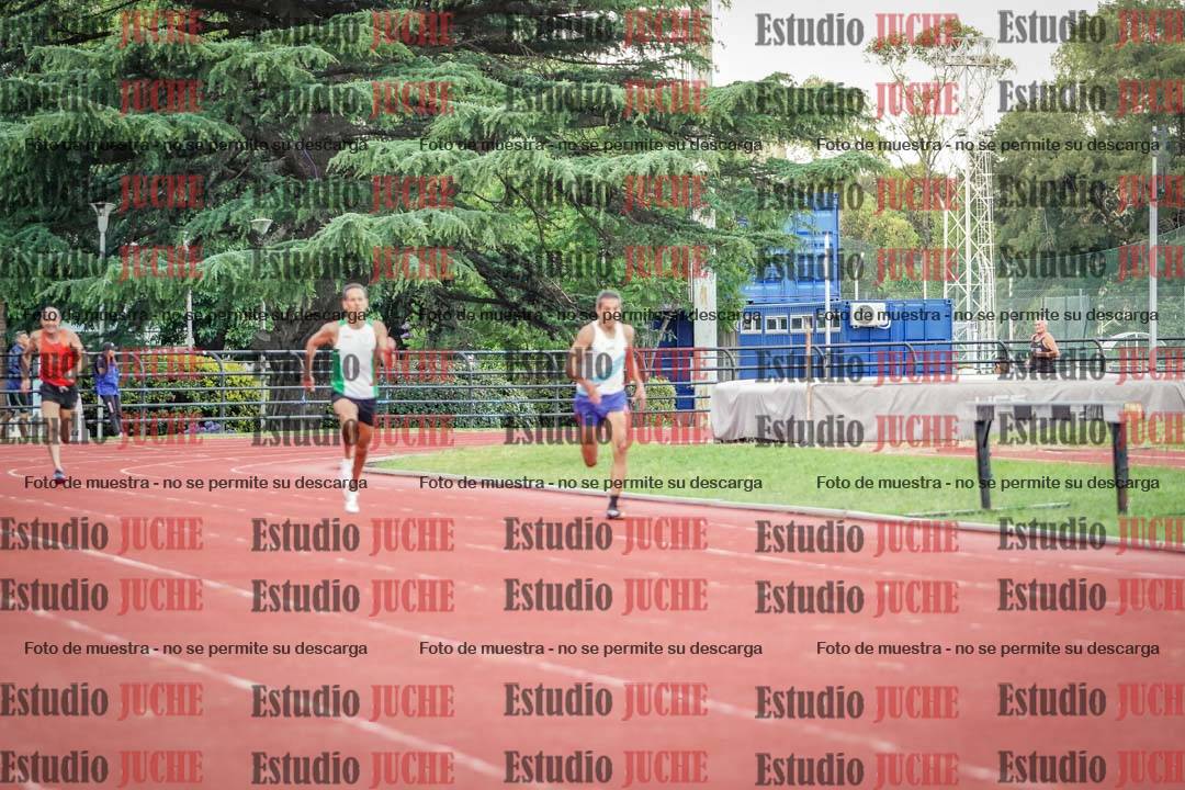 Fotos de los 400 m llanos de varones