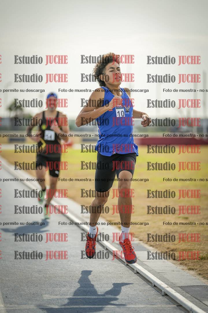 Fotos de los 800 m llanos de varones