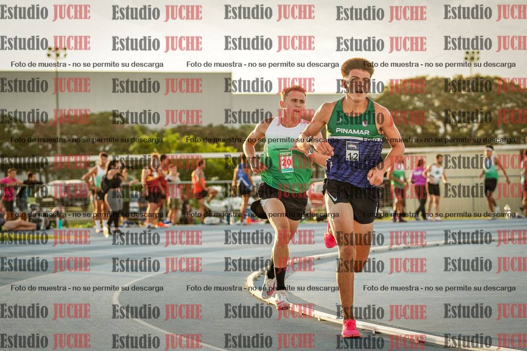 Fotos de los 3000 m llanos de varones