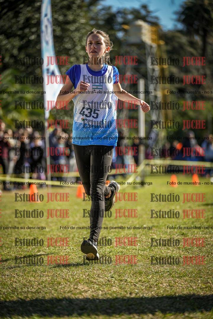 Fotos de la llegada del cross de 2000 m