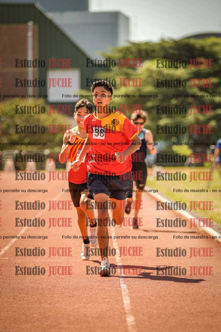 Fotos de los 600 m llanos de varones