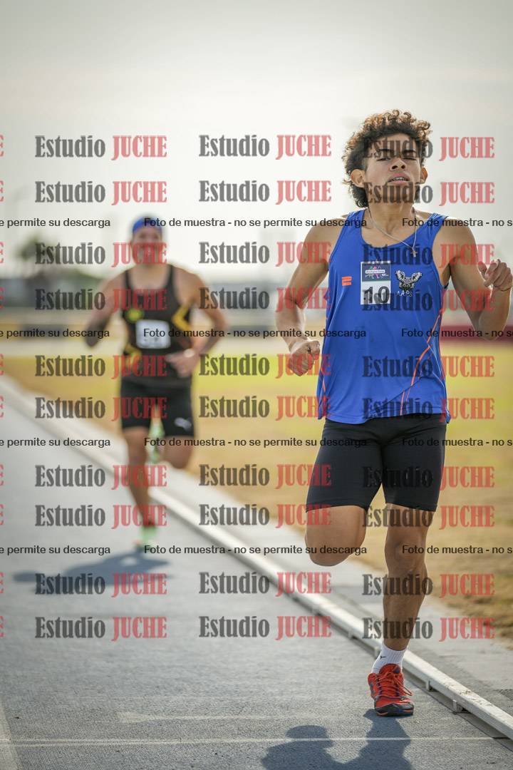 Fotos de los 800 m llanos de varones
