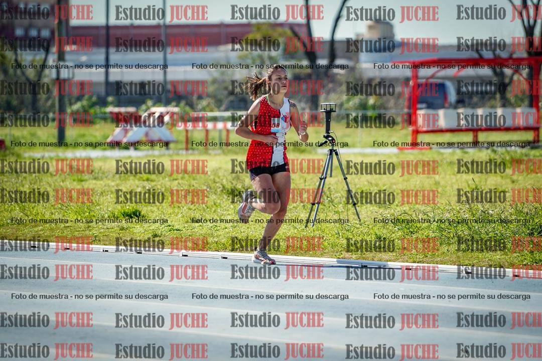 Fotos de los 5000 m llanos de mujeres y varones
