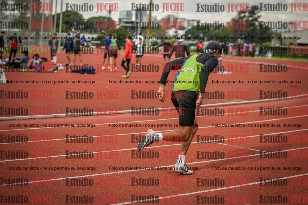 Fotos de los 400 m llanos de varones
