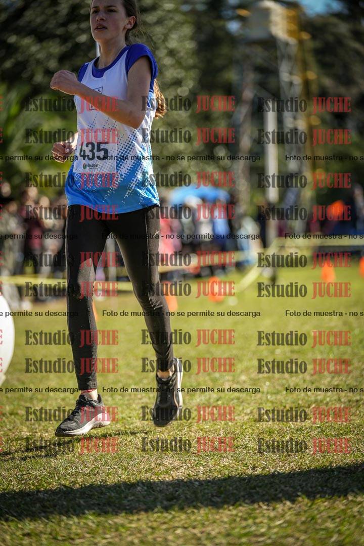 Fotos de la llegada del cross de 2000 m