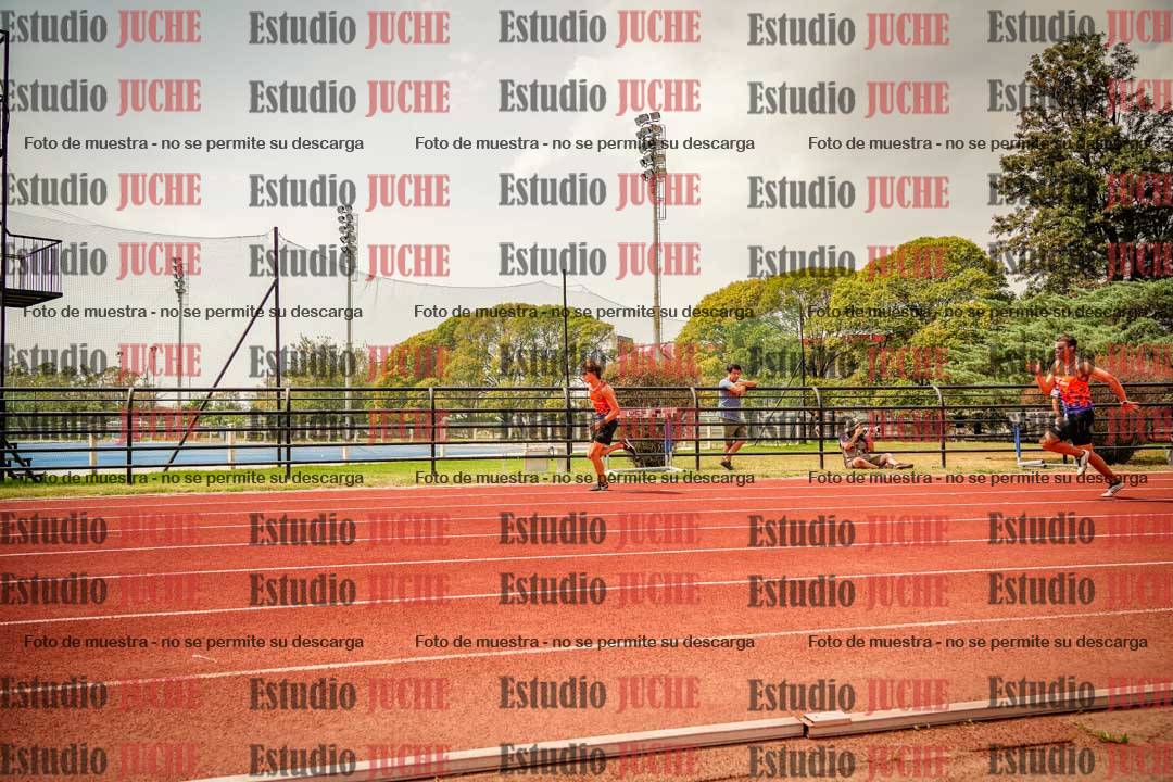 Fotos de los 200 m llanos de varones