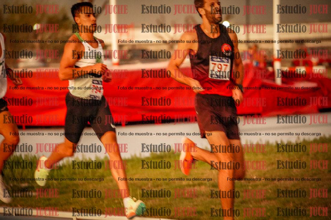 Fotos de los 3000 m llanos de varones