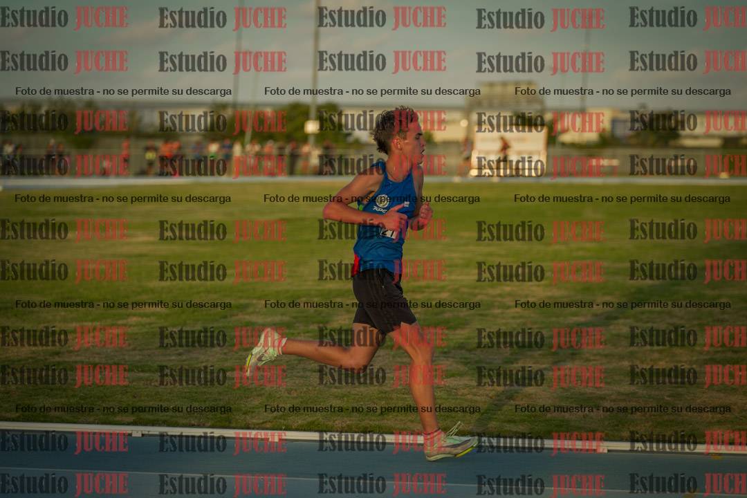 Fotos de los 3000 m llanos de varones