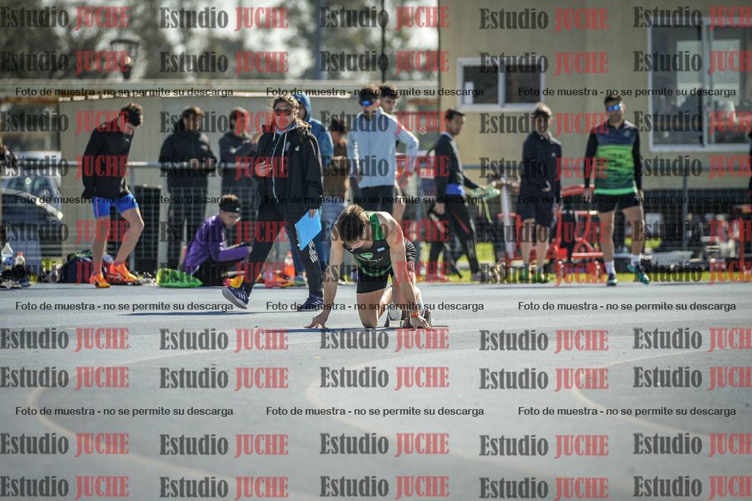 Fotos de los 400 m llanos de varones