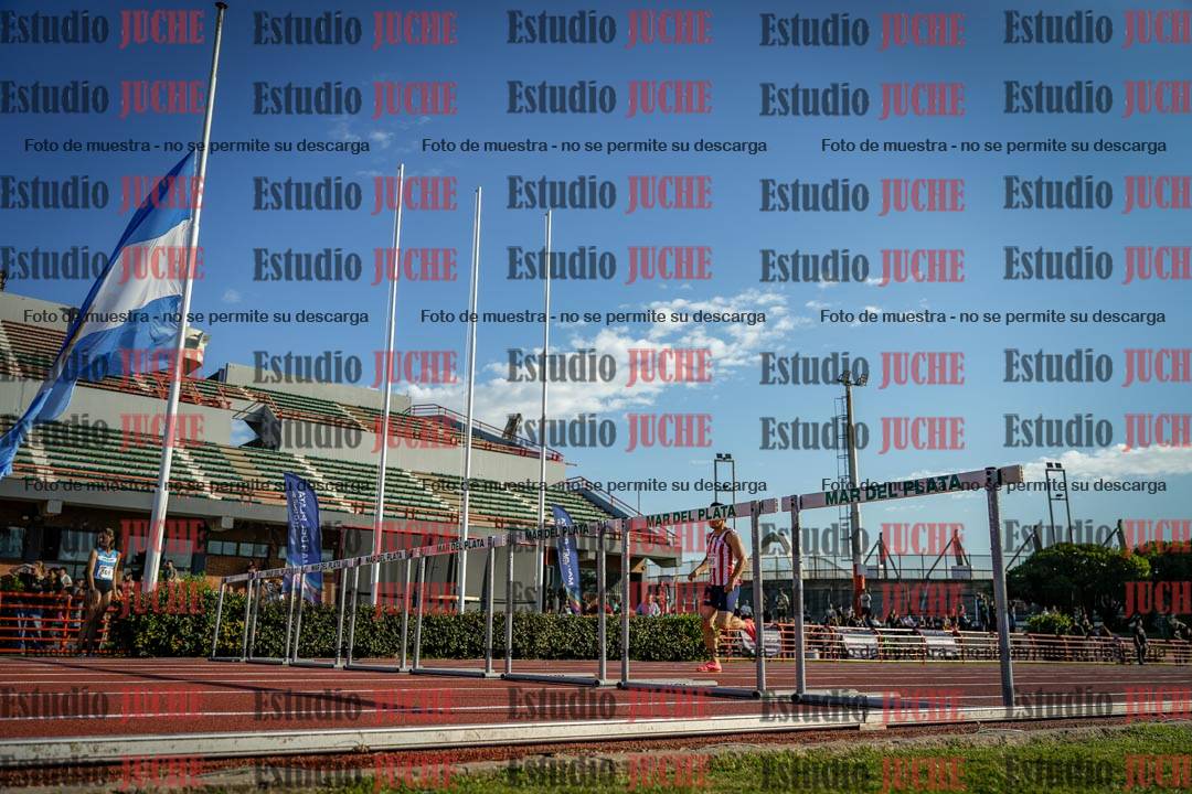 Fotos de los 400 m con vallas de varones