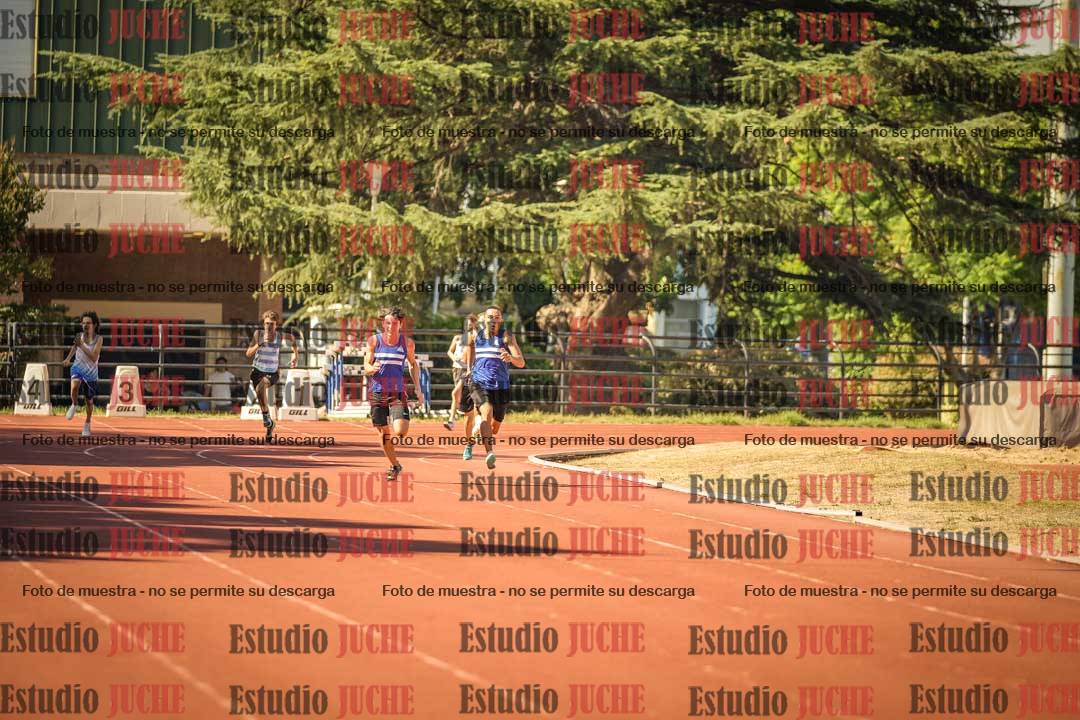 Fotos de los 200 m llanos de varones