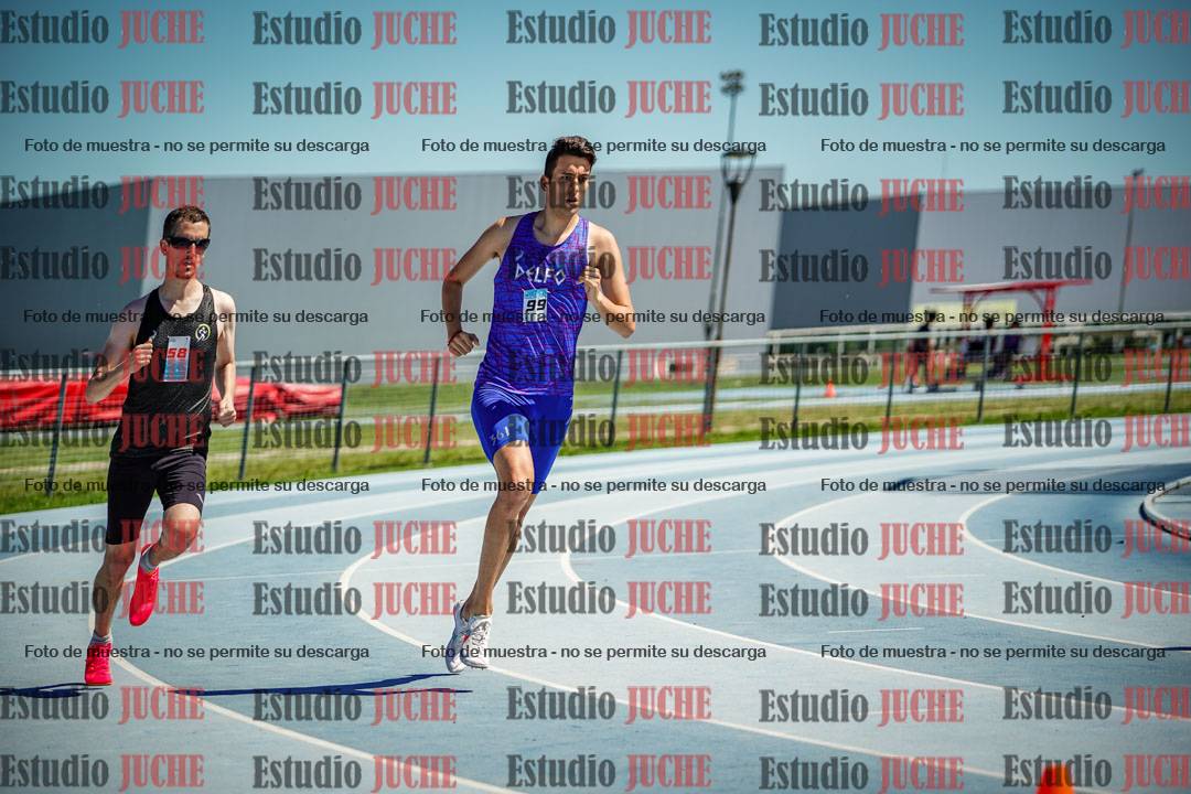 Fotos de los 800 m llanos de varones
