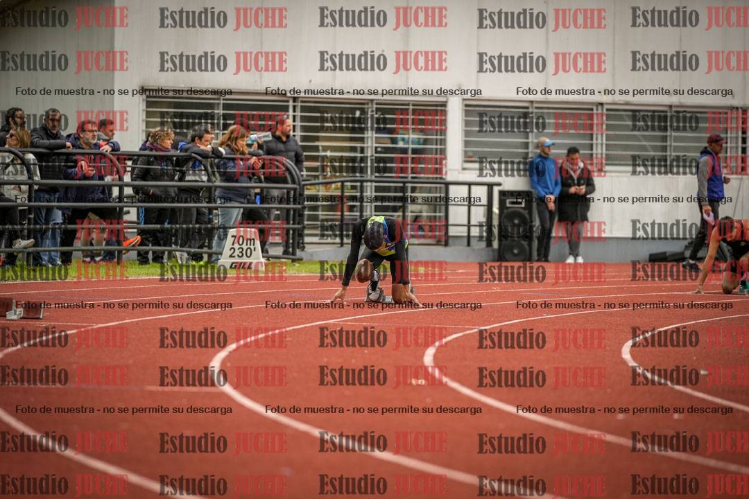 Fotos de los 400 m llanos de varones