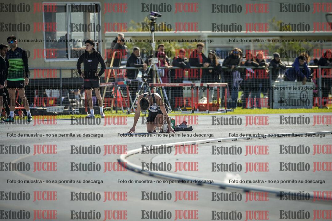 Fotos de los 400 m llanos de varones