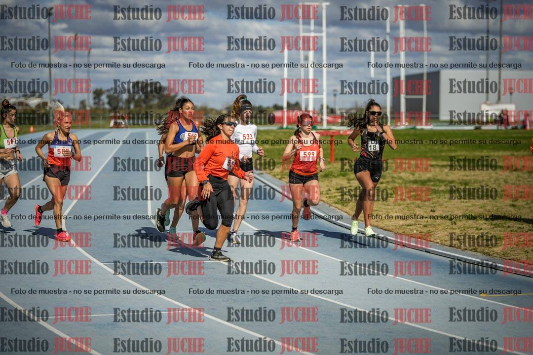 Fotos de los 5000 m llanos de mujeres