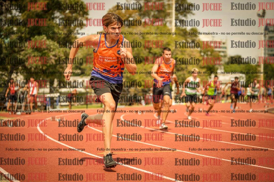 Fotos de los 200 m llanos de varones