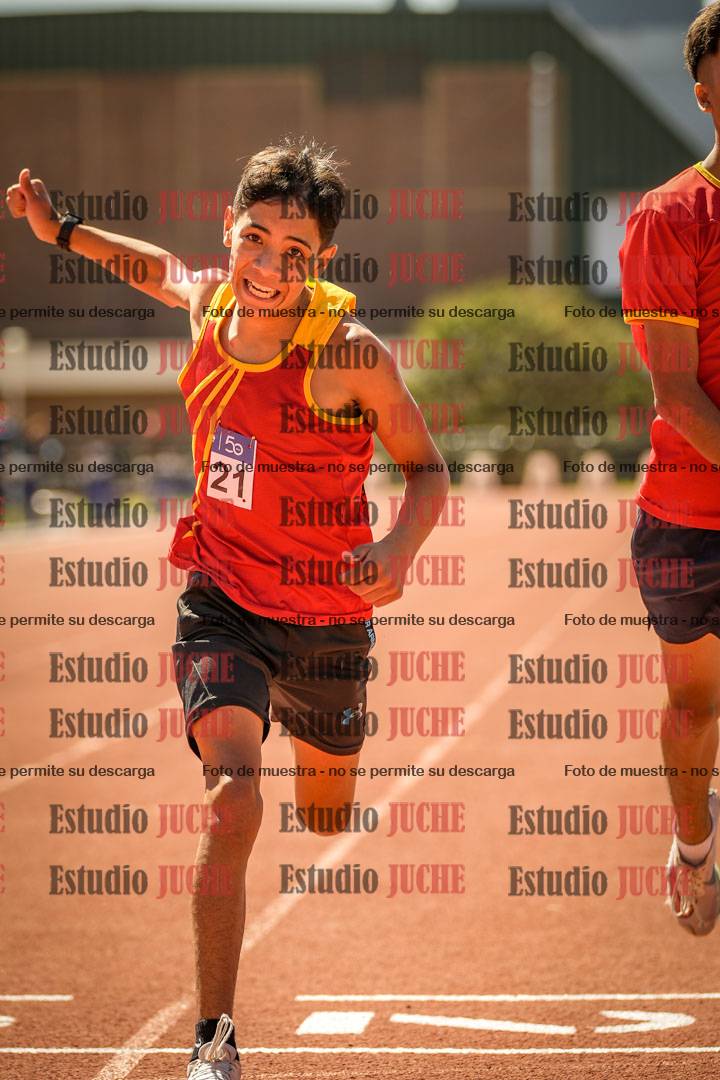 Fotos de los 600 m llanos de varones