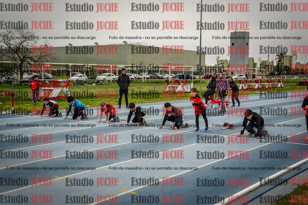 Fotos de los 50 m llanos de varones - U12