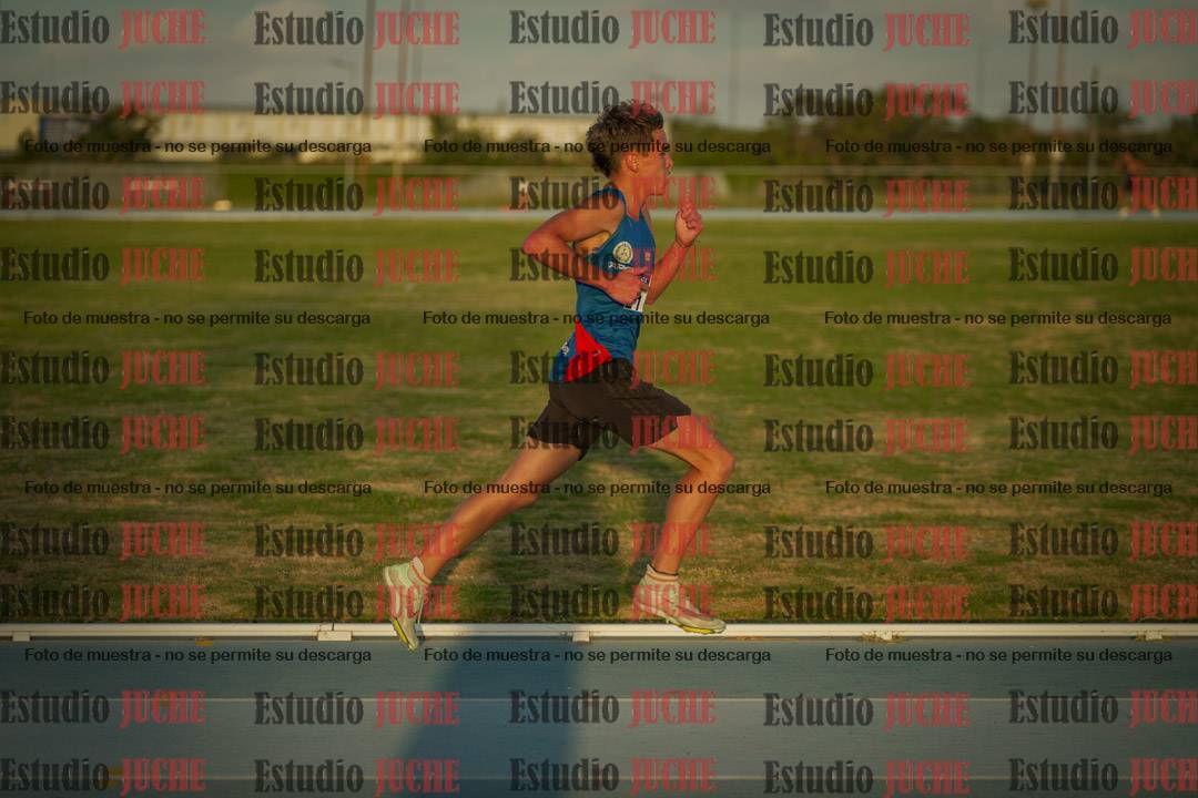 Fotos de los 3000 m llanos de varones