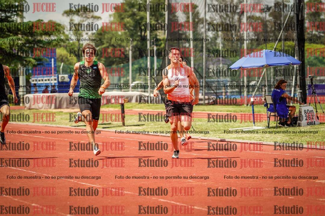 Fotos de los 400 m llanos de varones