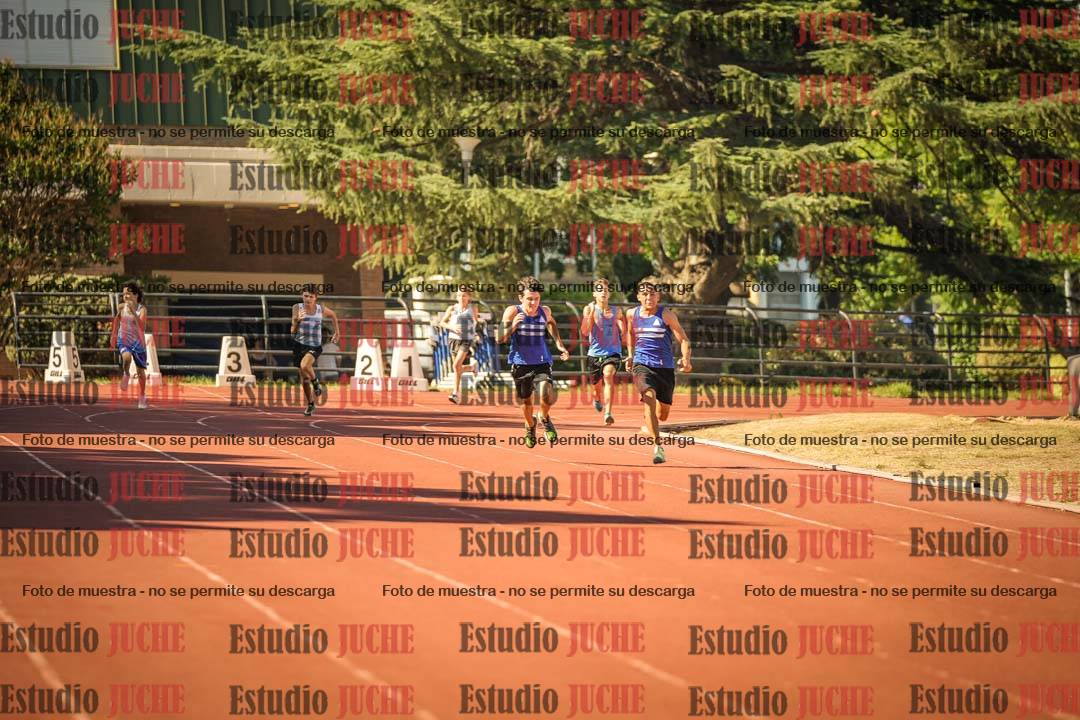 Fotos de los 200 m llanos de varones