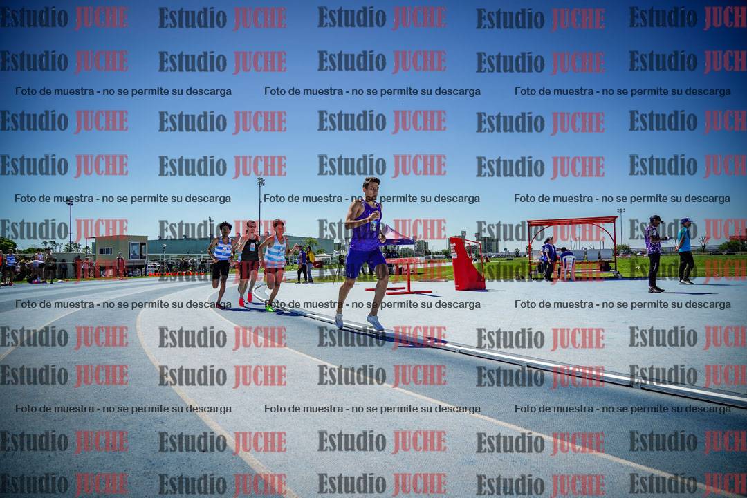 Fotos de los 800 m llanos de varones