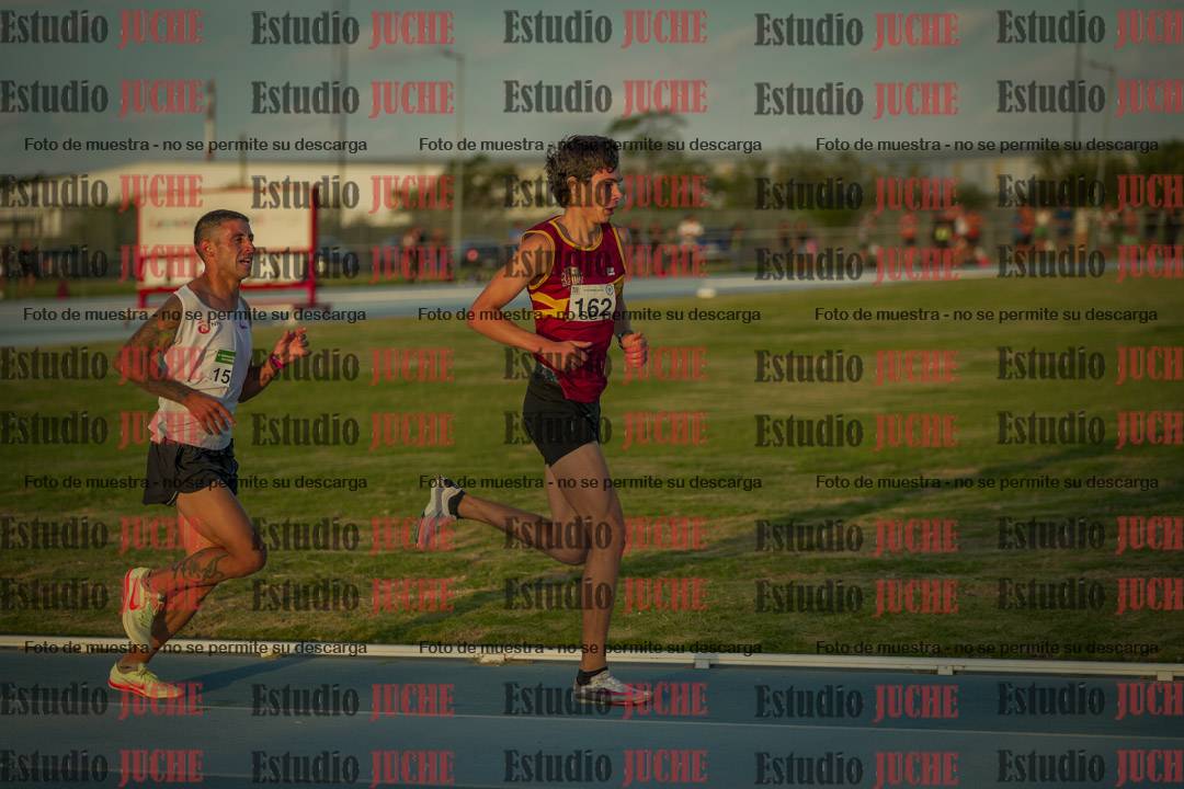 Fotos de los 3000 m llanos de varones