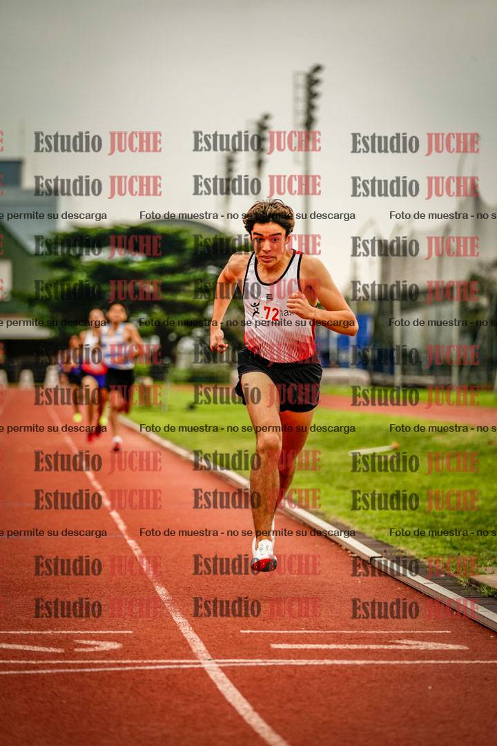 Fotos de los 800 m llanos de varones