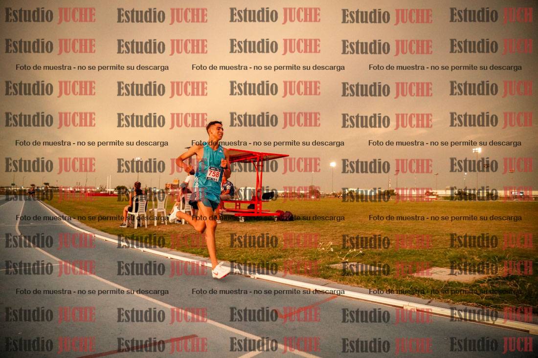 Fotos de los 3000 m llanos de varones