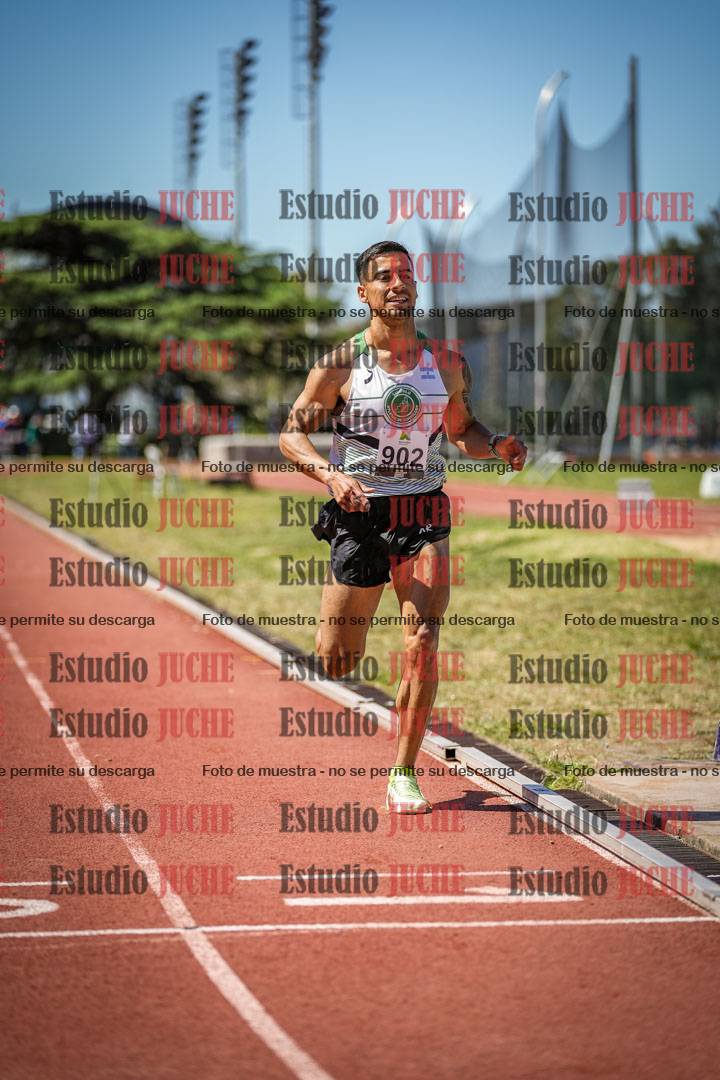 Fotos de los 3000 m con obstáculos de varones