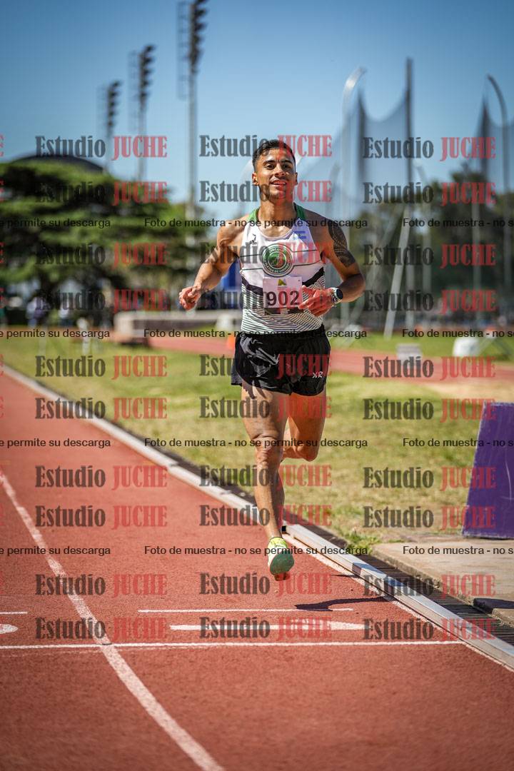 Fotos de los 3000 m con obstáculos de varones