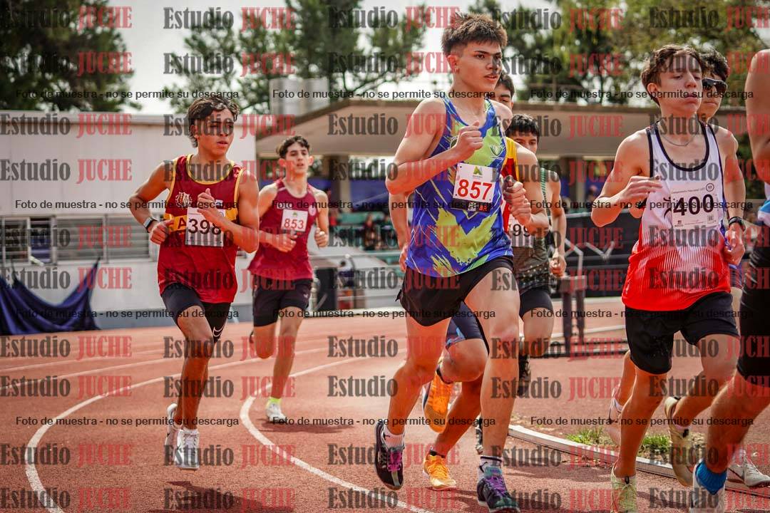 Fotos de los 600 m llanos de varones