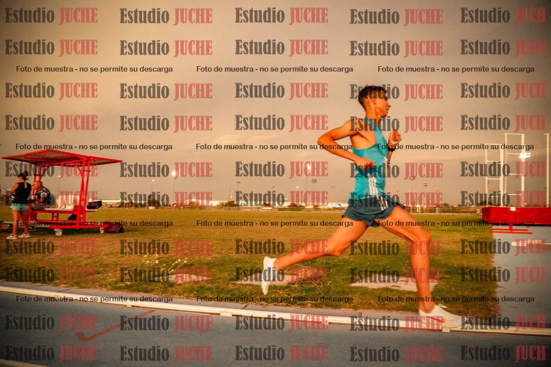 Fotos de los 3000 m llanos de varones