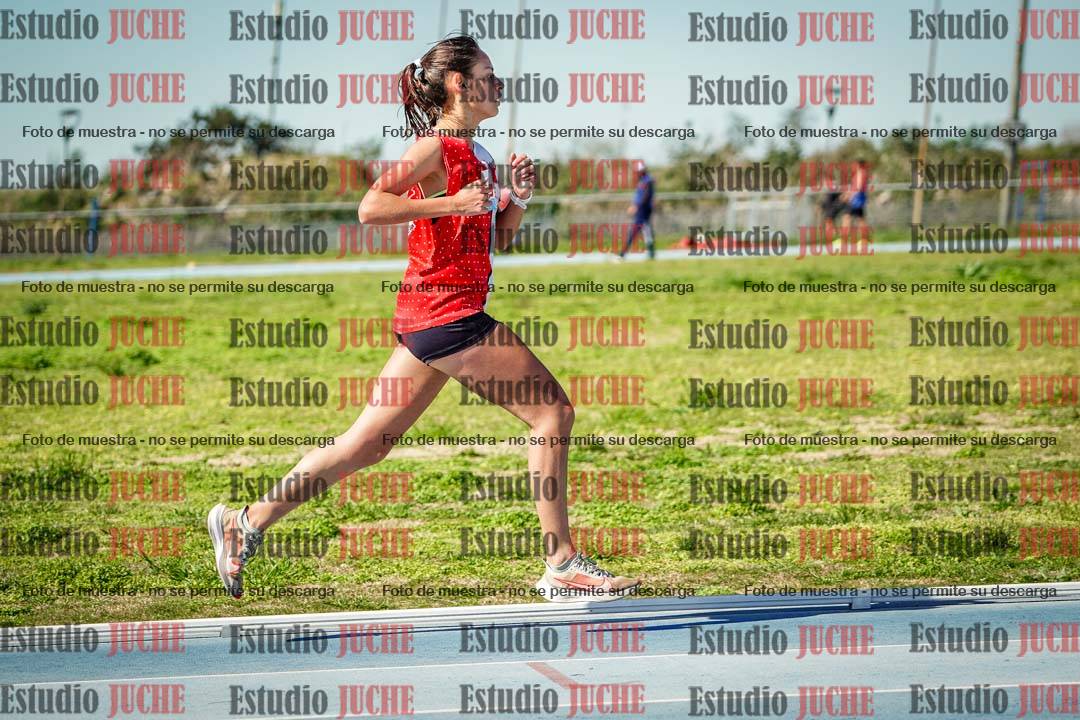 Fotos de los 5000 m llanos de mujeres y varones