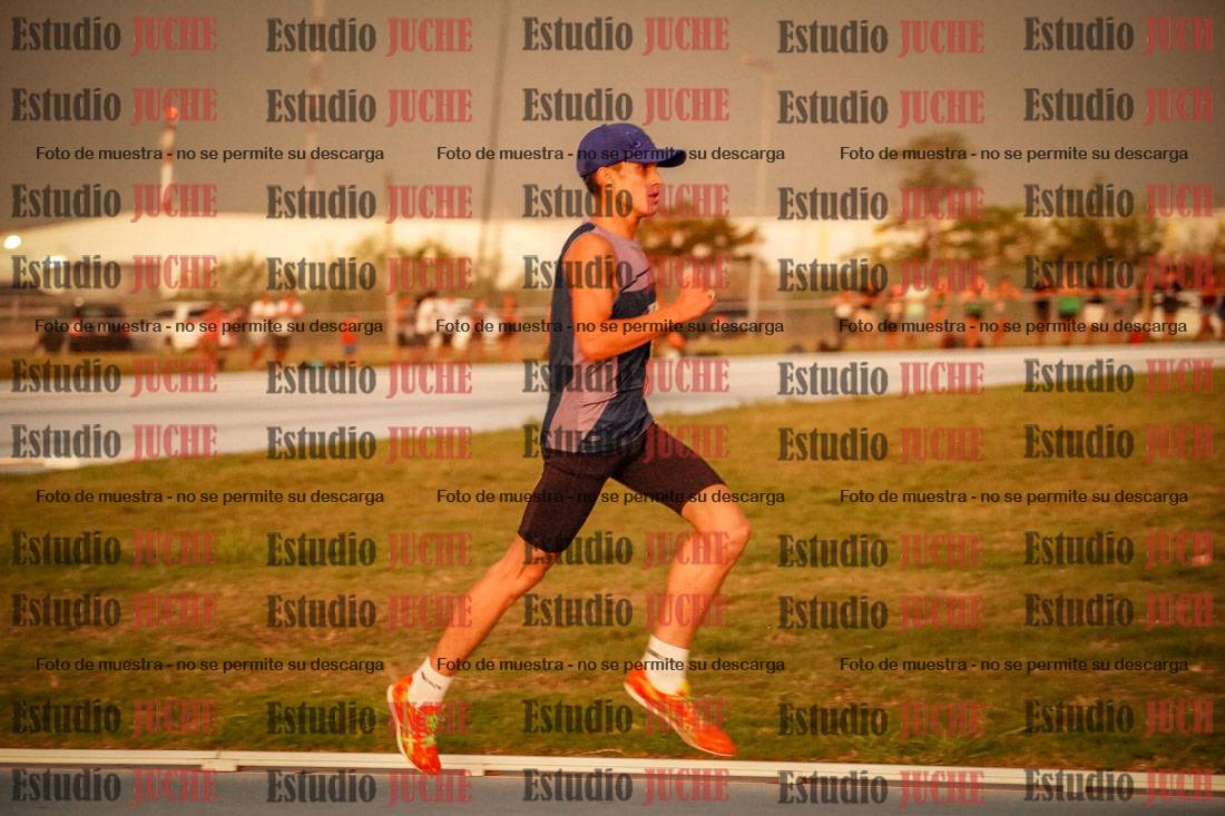 Fotos de los 3000 m llanos de varones