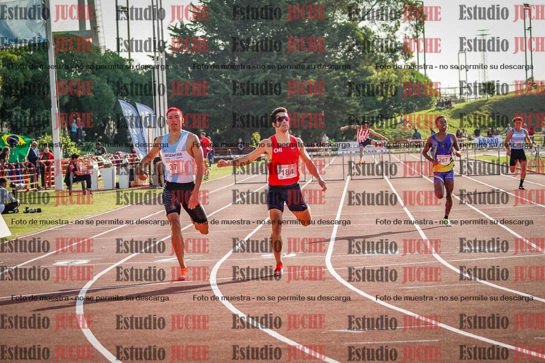 Fotos de los 400 m con vallas de varones