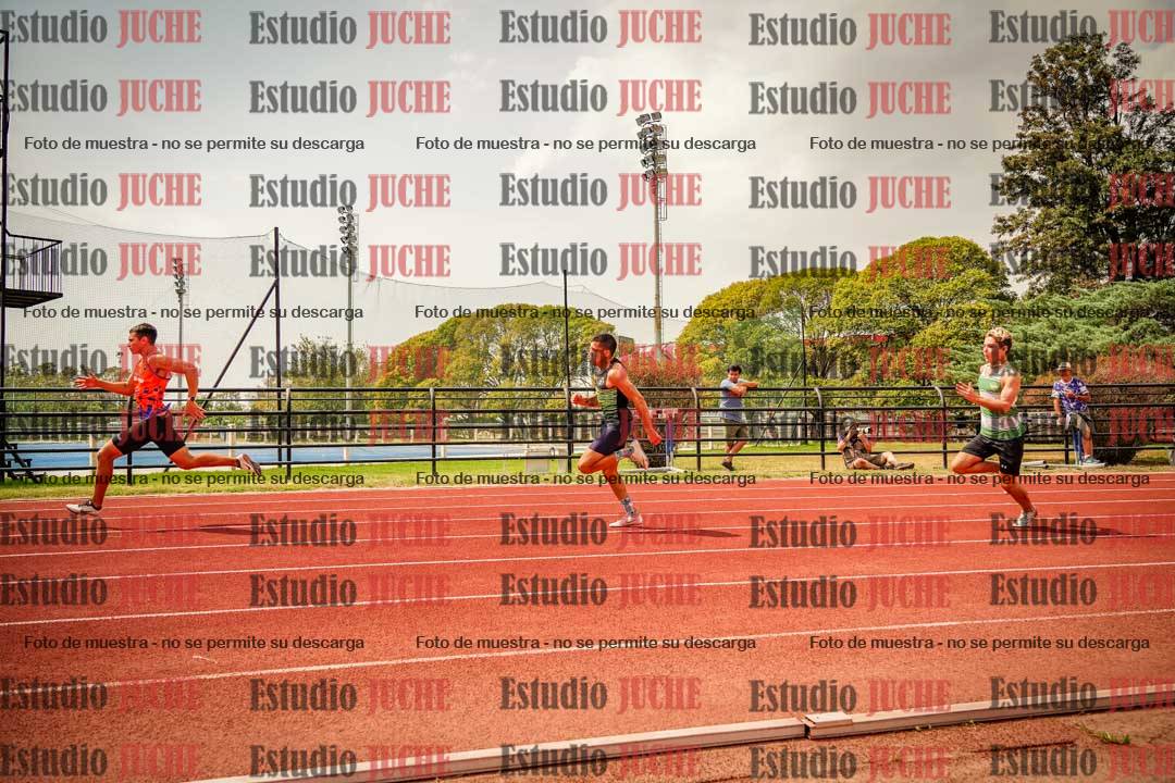 Fotos de los 200 m llanos de varones